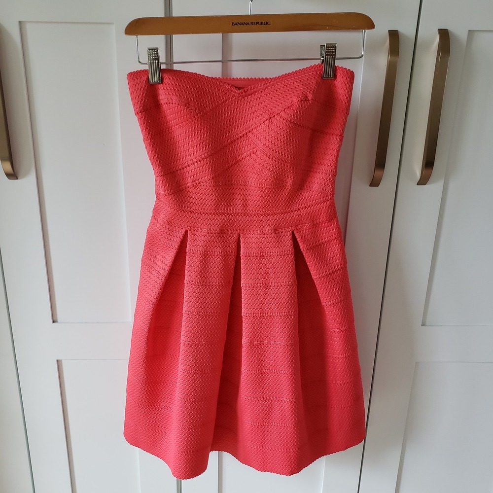 Express Dress Womens XS Red Strapless Sweetheart A Line Pleated Mini